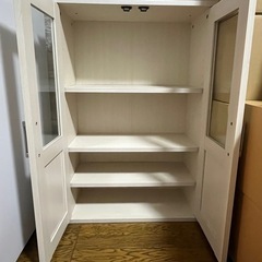 食器棚の画像