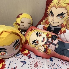鬼滅の刃　煉獄　
杏寿郎　プライズ　ぬいぐるみ　しまむらコラボ　ダイカットクッションの画像