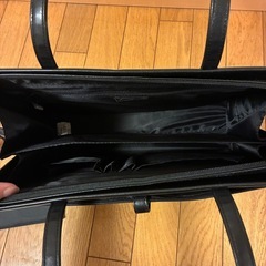 ブラックビジネスバッグ 2ハンドル ミニバッグ付の画像