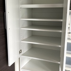 収納棚の画像