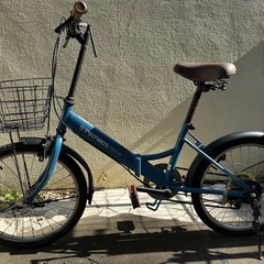 折り畳み自転車の画像
