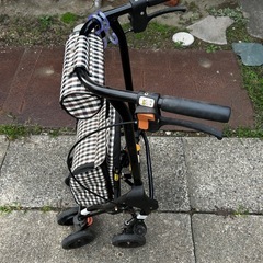 シルバーカー、手押し車の画像