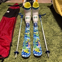 スキーセット　
子供の画像