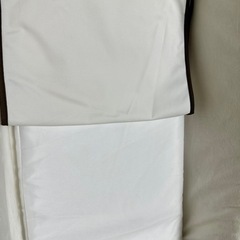 ほぼ未使用 ポータブル ベビーベッド 子猫柄の画像