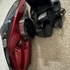 ハンディコードレスクリーナー　掃除機の画像