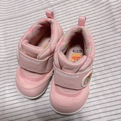 ドキンちゃんシューズの画像