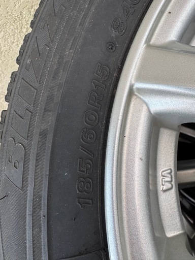 185/60r15スタッドレスタイヤ付きあるみアルミホイール