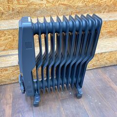 ジ484/  TEKNOS テクノス オイルヒーター TOH-D1102K ブラック 最大10畳 2022年 暖房器具 の画像