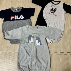 男の子向けベビーロンパースの画像