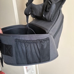 チェア付き抱っこ紐の画像