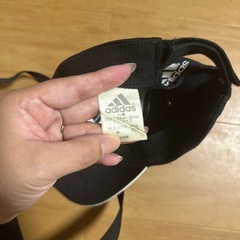 adidas帽子バックセットの画像