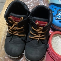 ムートン、クロックス計6点の画像