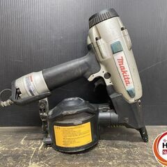 【久留米】【引き取り限定】【中古品】makita マキタ AN504A エア釘打 使用空気圧:0.44-0.83MPa 使用釘:ワイヤ釘27-50mm ※本体のみの画像