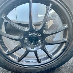エンケイPF01 18インチ7.5J PCD100 インセット38 5穴 4本　おまけタイヤ　235/55R18の画像