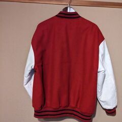 WEGOのスタジャンの画像