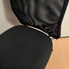 オフィスチェア+背中のクッションの画像
