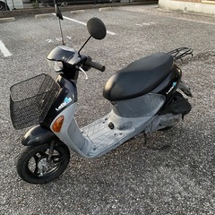 スズキのレッツ4の画像