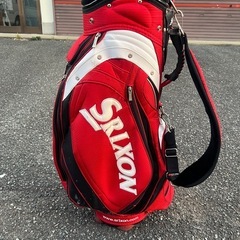 ゴルフスリクソンキャディーバックの画像