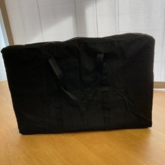 【引き取り限定/軽量13kg】折りたたみマッサージベッド 施術台（半年使用・カバー使用）の画像