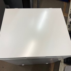 冷凍庫　142L 2023年　comfee 
RCC143WH　の画像