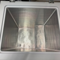 冷凍庫　142L 2023年　comfee 
RCC143WH　の画像