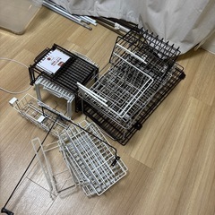 100均 突っ張り棒　吊り下げ収納の画像