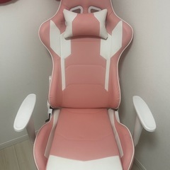 ゲーミングチェアの画像