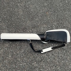 ゴルフティゴラキャディーバックの画像