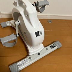 アルインコ(ALINCO) フィットネスバイク エアロマグネティックバイク ミニ 8段階負荷 大型液晶メーター 省スペース AFB2018W 静音 組立簡単 簡単移動 テレワーク 在宅の画像