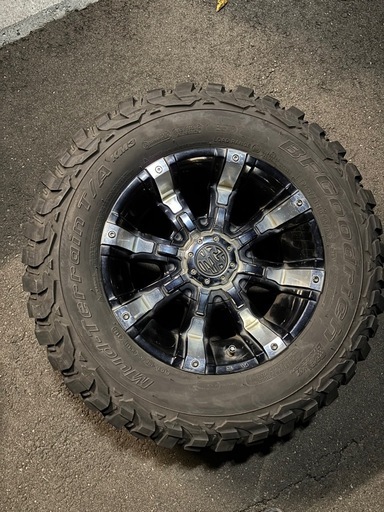 ＭＧビーストマットテレーン　４本セット デリカd5などに