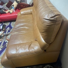 牛革製のモジュール式ソファの画像