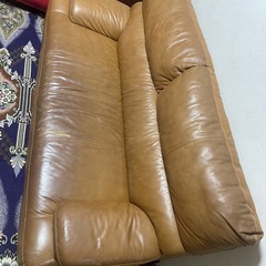 牛革製のモジュール式ソファの画像