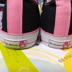 新品マイメロ可愛いスニーカー23.5の画像