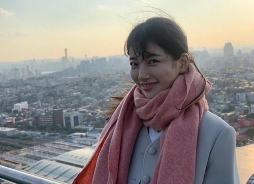 Acne Studios 大判マフラー　SUZY着用　ピンク　ローズメランジ