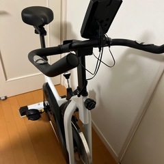 créer(クレエ) フィットネスバイク 家庭用 静音 スピンバイク 【こだわりのサドルカバー付き/日本語組み立て説明書付き】 マグネット負荷方式 負荷無段階調整 ハンドル&サドル高さ調整6段階の画像