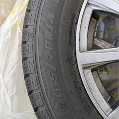 スタッドレスタイヤ【グッドイヤー】の画像