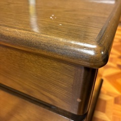 ナイトテーブルの画像