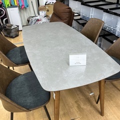 ダイニング5点セット アウトレットピンク Eta +ロエル 家具 のご紹介です！の画像