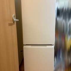 シャープの冷蔵庫の画像