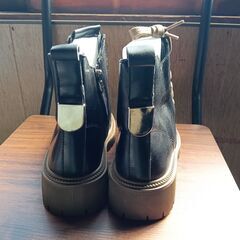 新品 22.5cm レディース ブーツ ブラック 厚底 シューズ サイドゴア 識別番号:【B121-S】の画像