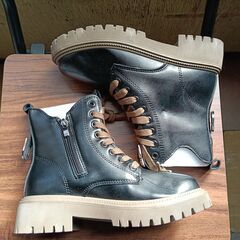 新品 22.5cm レディース ブーツ ブラック 厚底 シューズ サイドゴア 識別番号:【B121-S】の画像