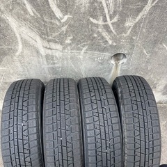 スタッドレスタイヤの画像