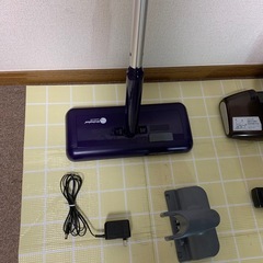 【無料】充電式ふとんクリーナー/充電式スイーパーの画像