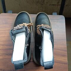 新品 22.5cm レディース ブーツ ブラック 厚底 シューズ サイドゴア 識別番号:【B130-Z】の画像