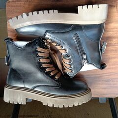 新品 22.5cm レディース ブーツ ブラック 厚底 シューズ サイドゴア 識別番号:【B130-Z】の画像