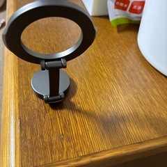 スマホホルダー　マグネット　車
　の画像