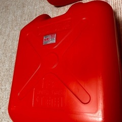 18L 灯油用ポリタンク 1個400円の画像
