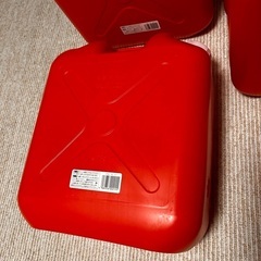 18L 灯油用ポリタンク 1個400円の画像