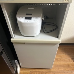 【✨キッチン収納ラック／電子レンジ・炊飯器置き場✨】
の画像