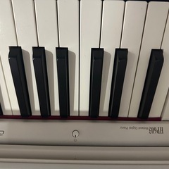 Roland電子ピアノの画像
